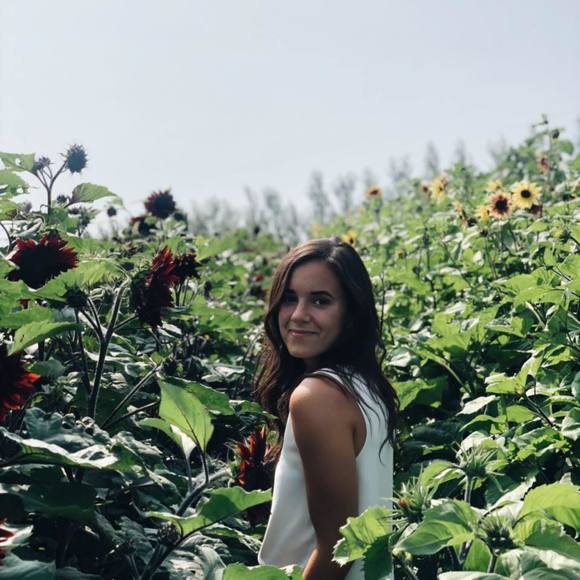 Meet your Posher, Mariah - Picture 1 of 1